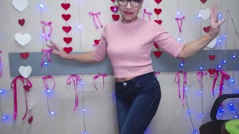 EllaBonito online show from 02.02.25