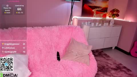 Snapshot of ellafex chatting on 04.25.26 Sweet Ella online show from 04.25.26