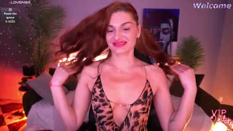 Ella online show from 04.03.26