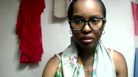 Snapshot of ellah245 chatting on 02.01.26 ellah245 online show from 02.01.26