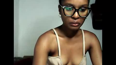 Snapshot of ellah245 chatting on 02.24.26 ellah245 online show from 02.24.26