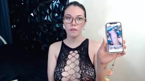 Snapshot of ellahollywood1818 chatting on 07.10.26 CINDERELLA online show from 07.10.26