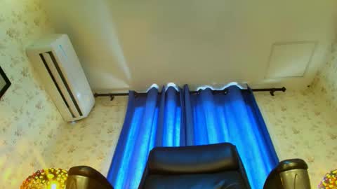 ellajanes online show from 10.29.25