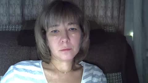 ellajohnsonx online show from 12.18.24