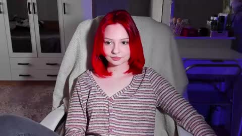 Snapshot of ellales chatting on 04.24.26 ellales online show from 04.24.26
