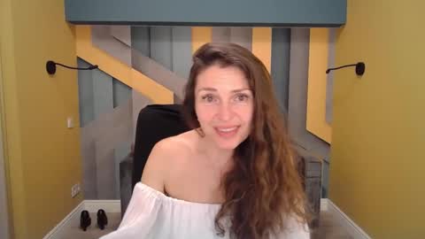 EllaLongs online show from 01.14.25