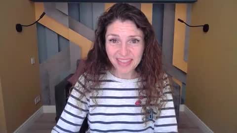 EllaLongs online show from 11.28.25