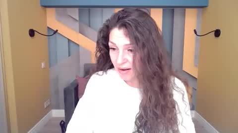 EllaLongs online show from 02.14.26