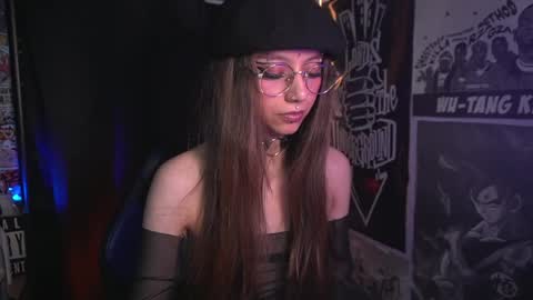 follow me on instagram .    online show from 04.10.26