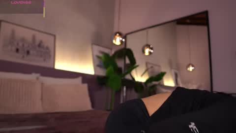 Elle Diane online show from 11.13.25