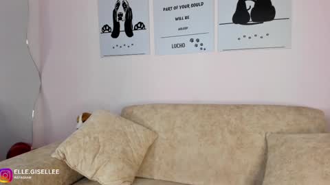 Yiss online show from 02.15.25