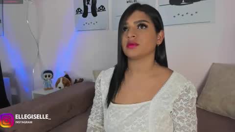 Yiss online show from 10.16.25