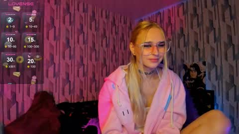 Ellie online show from 12.11.24