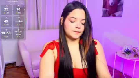 Snapshot of elli_snow chatting on 10.17.25 elli_snow online show from 10.17.25