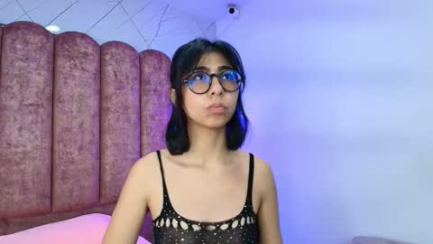 Snapshot of ellie_bloom18 chatting on 01.09.26 Ellie Bloom online show from 01.09.26