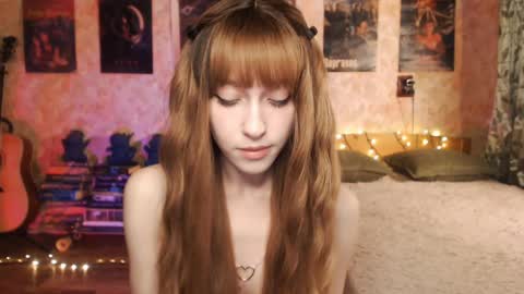 ellie_friendly online show from 12.05.24