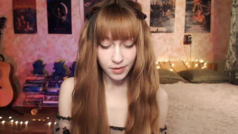 ellie_friendly online show from 12.15.24