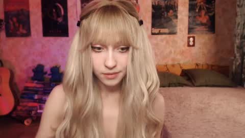 ellie_friendly online show from 03.08.25