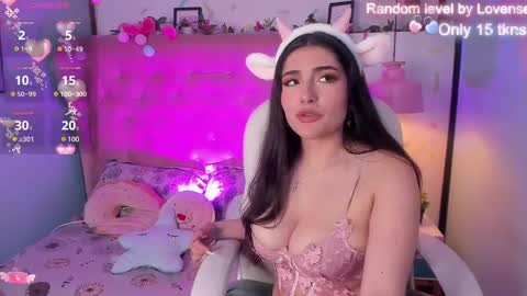  Ellie Jhonson  online show from 03.08.25