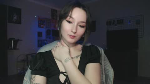 Snapshot of ellie_vibe chatting on 01.31.25 Eleonora online show from 01.31.25