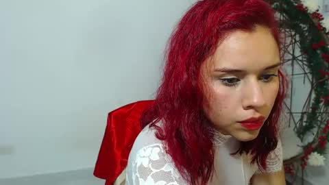Snapshot of ellieconnor217 chatting on 06.21.26 ellieconnor217 online show from 06.21.26