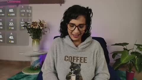 elliee1 online show from 01.26.25