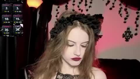 elliemorte_ online show from 06.25.26