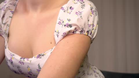 just Emily  online show from 01.05.25