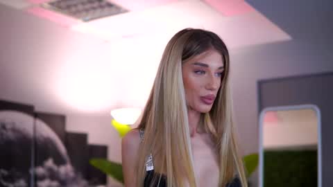 Ellie online show from 12.02.25