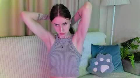 Snapshot of ellierough chatting on 07.14.26 ellierough online show from 07.14.26