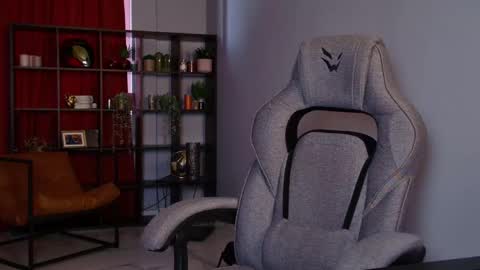 Elin online show from 05.26.26