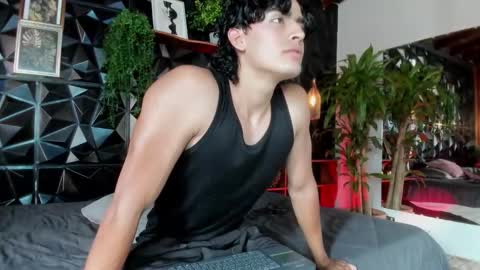 Elloit Colton online show from 11.07.25