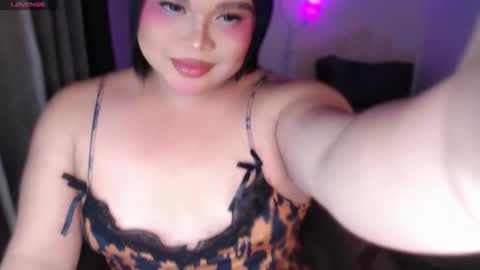 Snapshot of ellise_husson chatting on 05.04.26 Ellise online show from 05.04.26