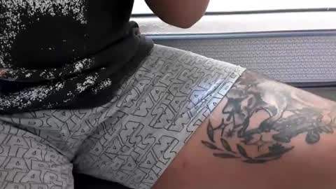 elluch0s online show from 02.16.25