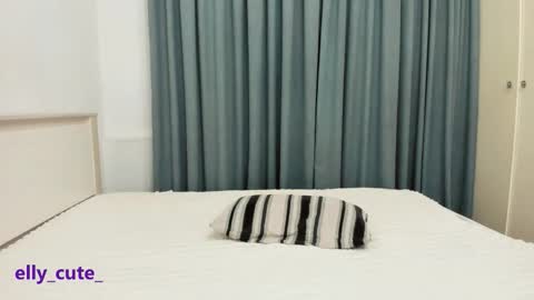 Elly Cute  online show from 11.22.25