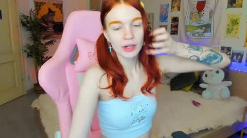 Snapshot of elly_milas chatting on 01.26.25 Elly     Fansly  online show from 01.26.25