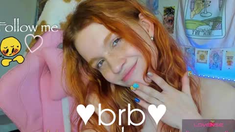 Snapshot of elly_milas chatting on 04.23.26 Elly Fansly online show from 04.23.26