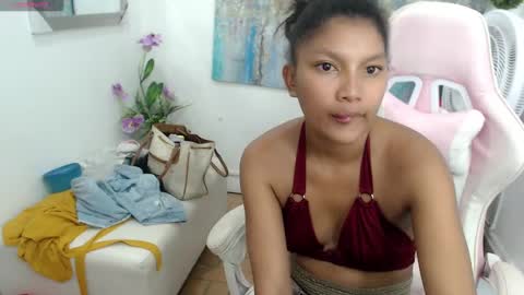 Elly online show from 02.23.25