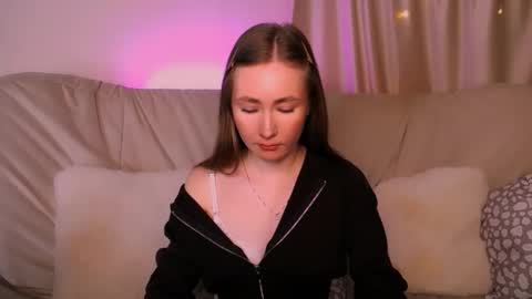 Snapshot of ellycolins_ chatting on 02.01.26 Elly online show from 02.01.26