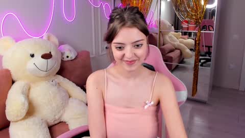 Elly online show from 01.03.25