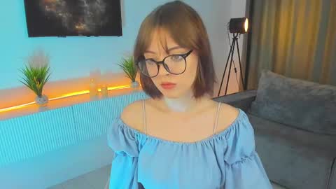 Elly online show from 01.17.25