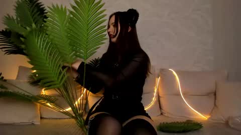 ellymoneyz online show from 04.30.26