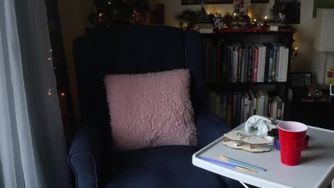 Elly Naomi online show from 12.06.24