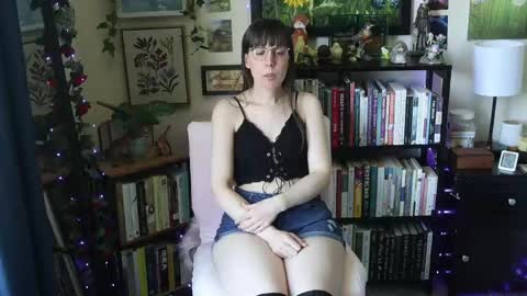Snapshot of ellynaomi chatting on 05.16.26 Elly Naomi online show from 05.16.26