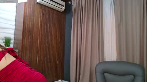 EllyRoss online show from 03.08.25