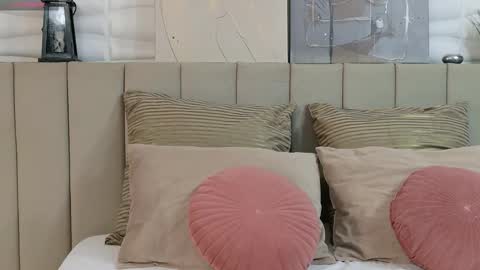 EllyRoss online show from 11.23.25