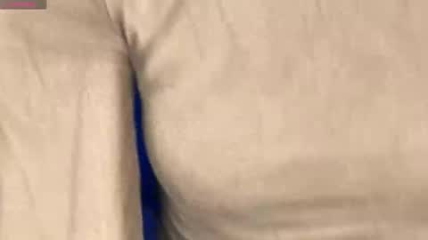 Snapshot of ellzabeth_ellison chatting on 02.17.25 Im online Fri Sun Mon Tue Thu Fri Sat3 from 1000 online show from 02.17.25