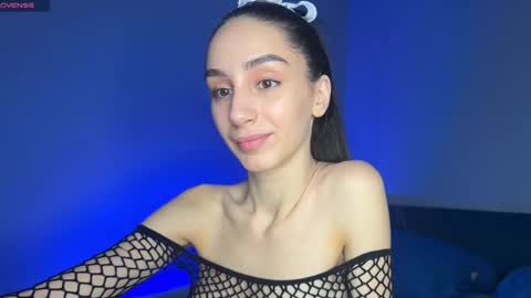 Snapshot of ellzabeth_ellison chatting on 02.24.25 Im online Fri Sun Mon Tue Thu Fri Sat3 from 1000 online show from 02.24.25