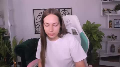 elma_lily online show from 09.15.25