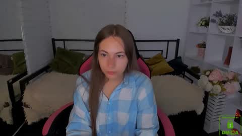 elma_lily online show from 09.18.25